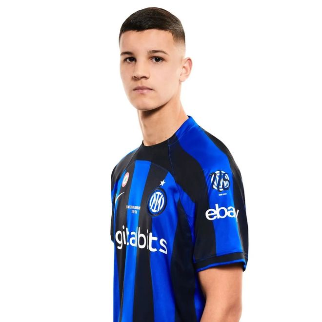 英超第14轮，利物浦、切尔西爆冷，阿森纳巩固领先，曼城或与阿森纳争夺冠军。