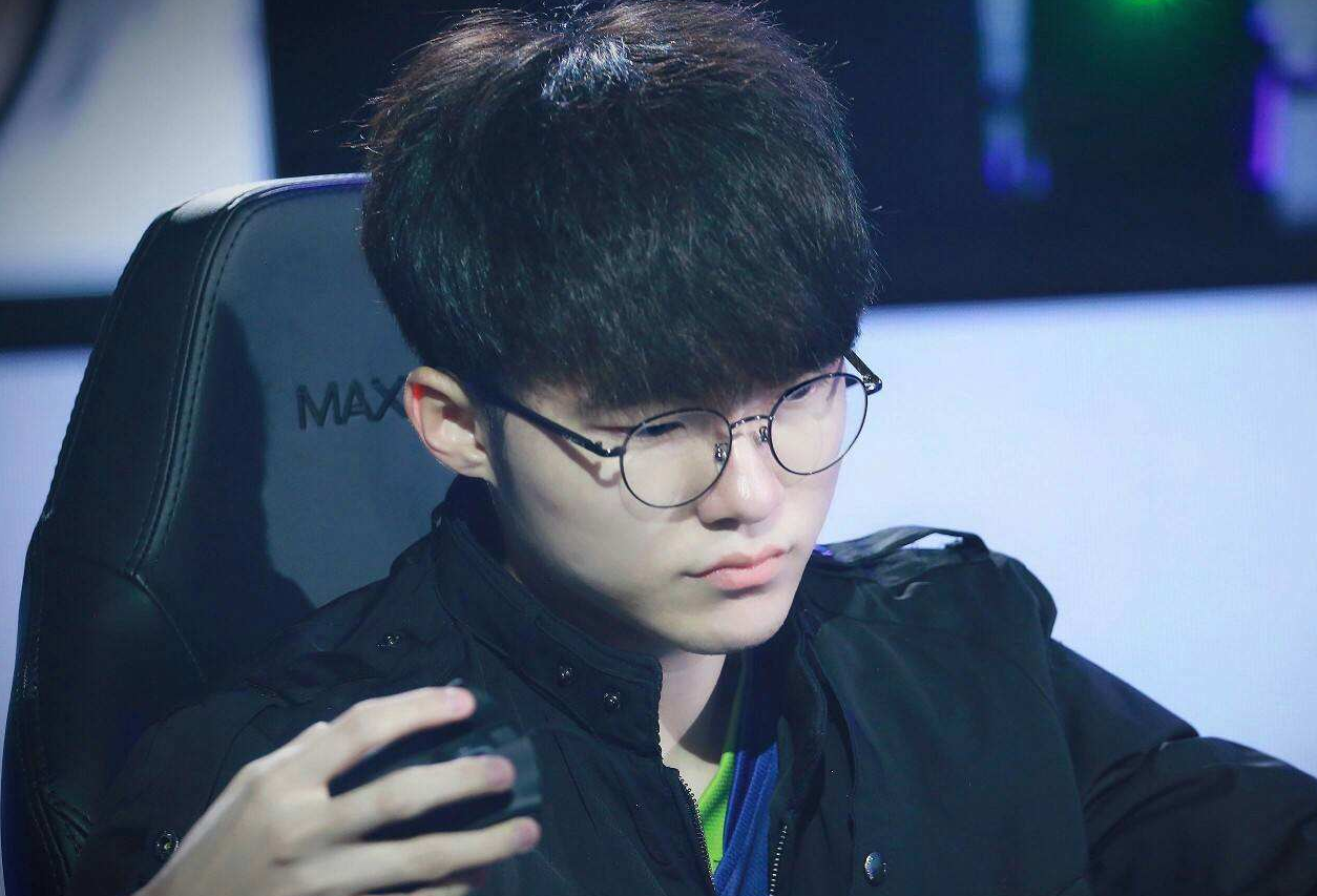 一起的
